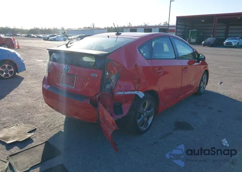 2015 Toyota Prius Persona Series Special Edition z USA, uszkodzony, nr VIN JTDKN3DU1F0421338